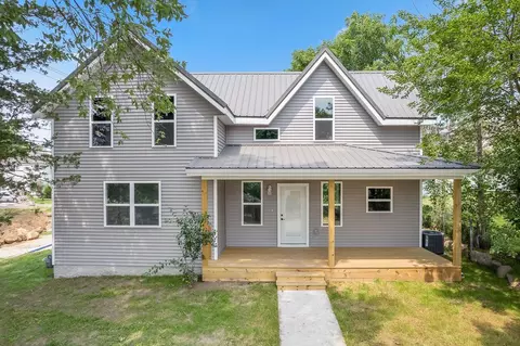 230 2nd Ave, Baraboo, WI 53913