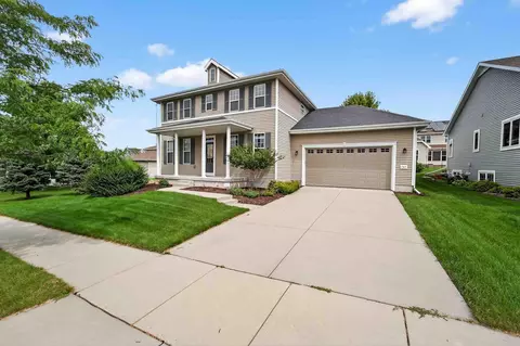 707 Shining Rock Trl, Verona, WI 53593