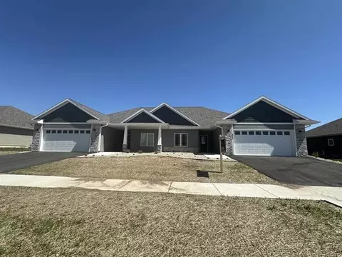 3147 S Bartells Dr, Beloit, WI 53511