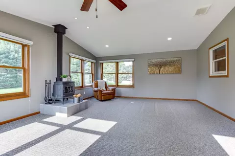 720 W Mohawk Trl, Deforest, WI 53532