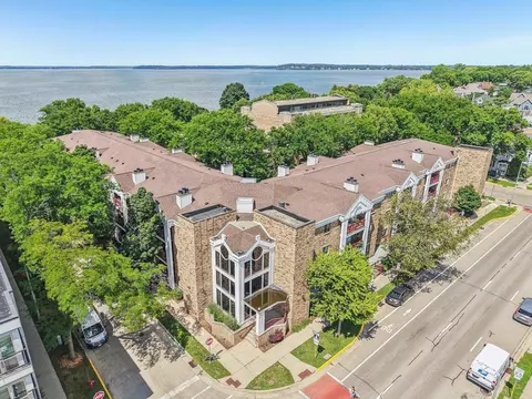 311 N Hancock St #226, Madison, WI 53703