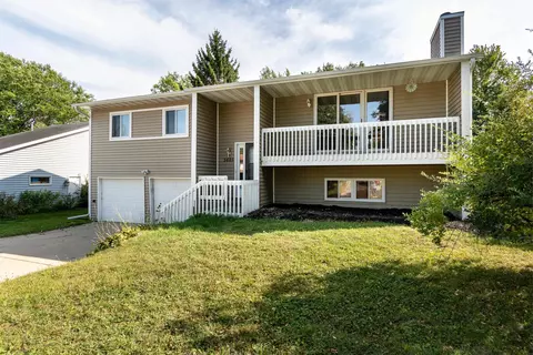 5625 Irongate Dr, Madison, WI 53716