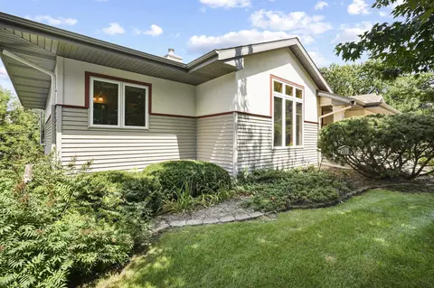 6907 Old Sauk Ct, Madison, WI 53717