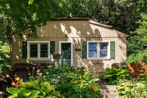 5734 Bittersweet Pl, Madison, WI 53705