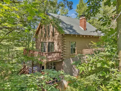 s663 Whippoorwill Court, La Valle, WI 53941