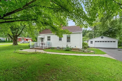 5301 Pheasant Hill Rd, Monona, WI 53716