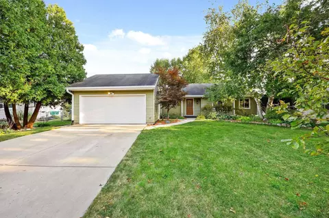 5 Coffey Cir, Madison, WI 53716