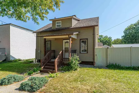 121 Hackett St, Beloit, WI 53511
