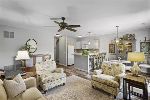 604 Enterprise Dr, Verona, WI 53593