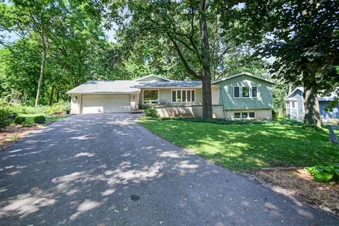 3603 Hart Cir, Mcfarland, WI 53558