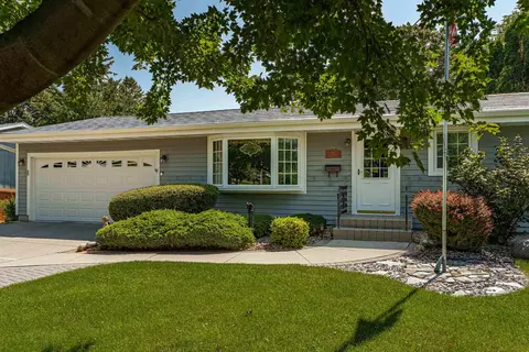 765 Odana Ln, Madison, WI 53711