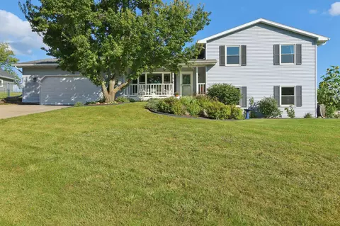 114 Agnes Cir, Barneveld, WI 53507