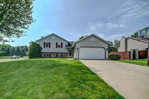 182 Ames St, Oregon, WI 53575