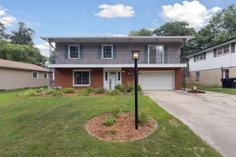 1406 Garfield Ave, Beloit, WI 53511