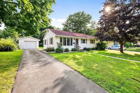 1009 Northland Dr, Madison, WI 53704