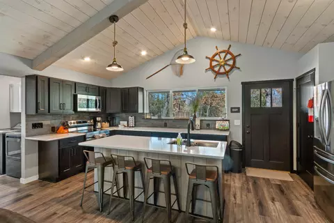 1358 Sawgrass Dr, Nekoosa, WI 54457