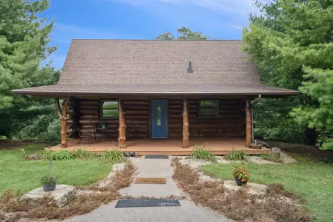 30937 Buncombe Rd, Hazel Green, WI 53811