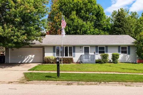 2830 Mineral Point Ave, Janesville, WI 53548