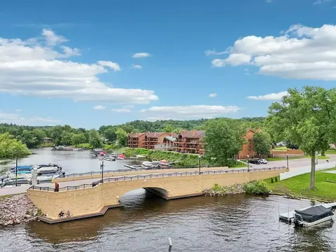 1103 River Rd #106, Wisconsin Dells, WI 53965