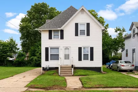 1121 Randall St, Beloit, WI 53511