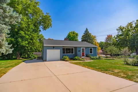 5212 Midmoor Rd, Monona, WI 53716