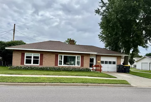 710 W Jackson St, Tomah, WI 54660