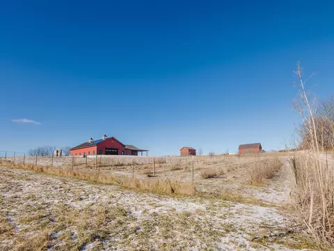 5320 Sunny Ridge Rd, Mineral Point, WI 53565