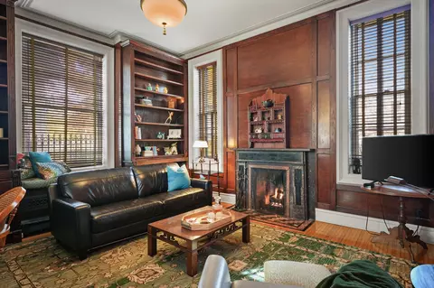 Living - 752 E Gorham St, Madison, WI 53703 photo 8 of 11
