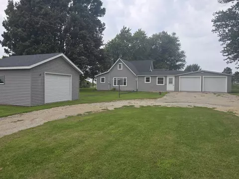 12907 1st St, Fennimore, WI 53809