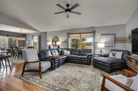 2290 Dupont Dr, Janesville, WI 53546