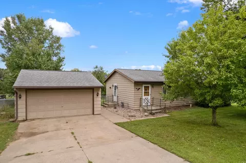 w5930 Freedom Court, Montello, WI 53949