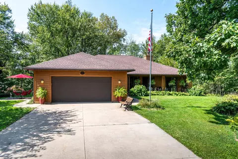 683 County Rd N, Stoughton, WI 53589