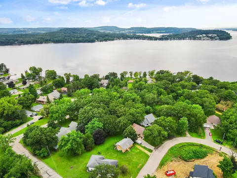 w11091 Lake View Drive, Lodi, WI 53555