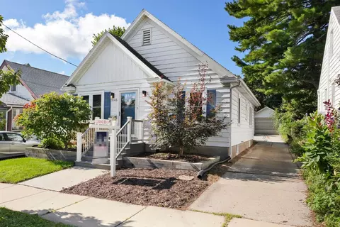 3143 Lindbergh St, Madison, WI 53704