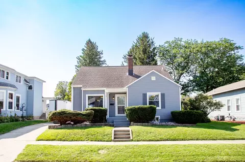 2410 11th St, Monroe, WI 53566