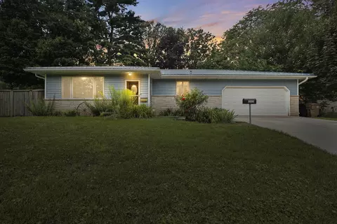 1205 Nevada Rd, Madison, WI 53704
