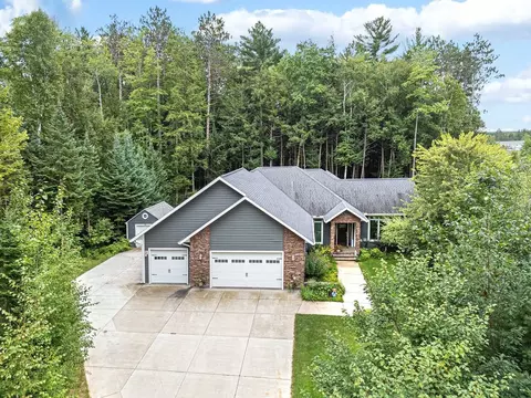 260 Timber Heights Dr, Rhinelander, WI 54501