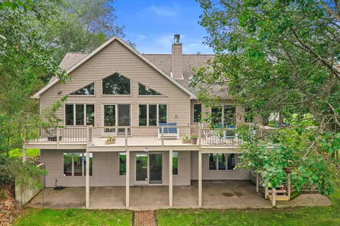 1003 Fosse Ct, Nekoosa, WI 54457