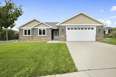 816 Haskell Ct, Stoughton, WI 53589