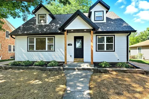 1728 Park St, Middleton, WI 53562