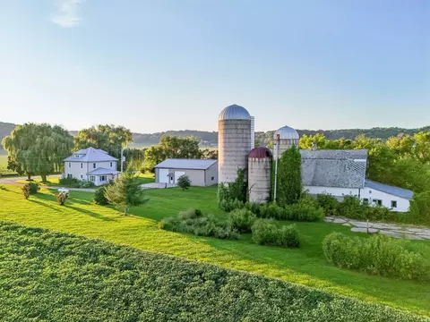 s4816 County Road Pf, North Freedom, WI 53951