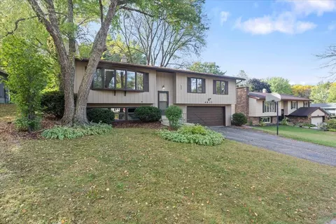 6817 Stratford Dr, Madison, WI 53719