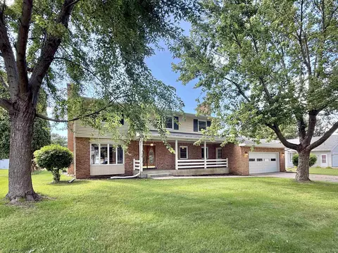 428 Westview Ave, Clinton, WI 53525