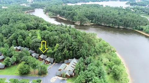 55 Bowman Rd #326, Wisconsin Dells, WI 53965