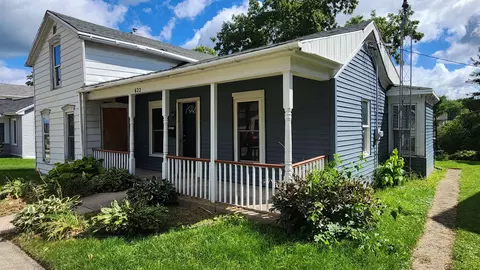 622 16th Ave, Monroe, WI 53566