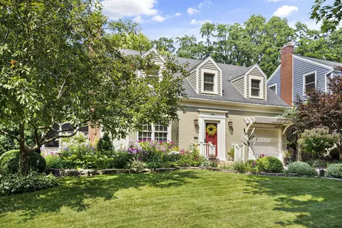 834 Hiawatha Dr, Madison, WI 53711