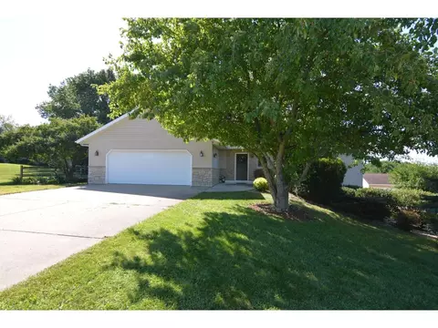 w2847 Pine Ridge Court, Belleville, WI 53508