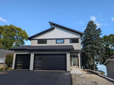 3228 Aalseth Ln, Stoughton, WI 53589