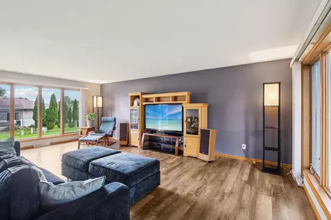 7537 Polar Bear Trl, Madison, WI 53719