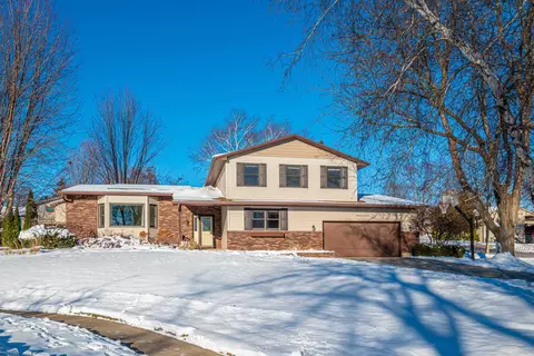 3716 Lexington Cir, Middleton, WI 53562